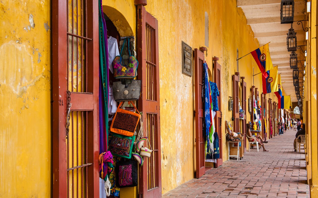 Souvenirs dans les rues de Carthagène en Colombie